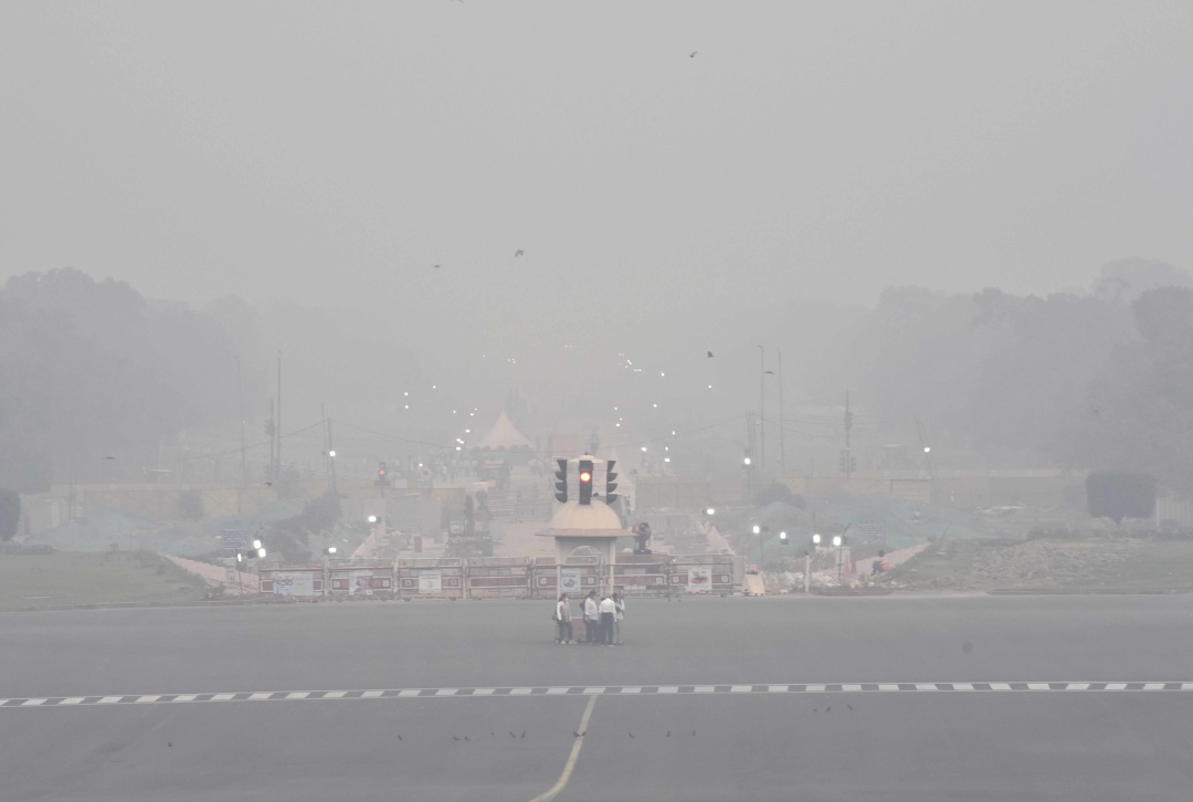 Первая "Башня смога" открылась в столице Индии